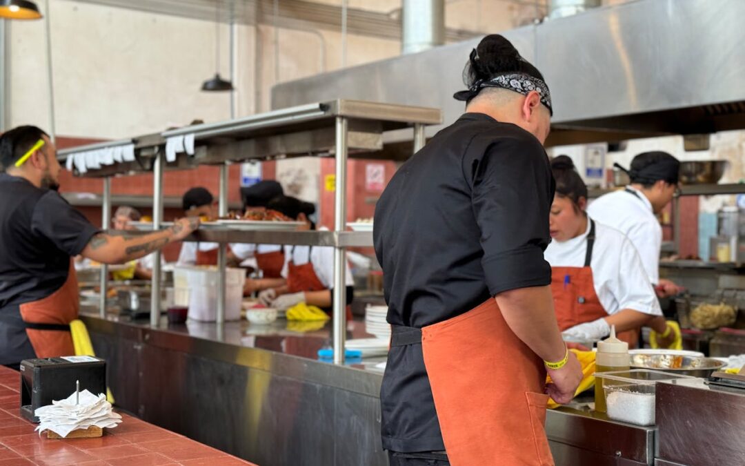 ¿Eres Ayudante General para Eventos y Cocina?